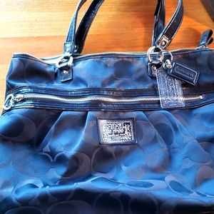 Excellent used Coach purse